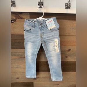 Girls Cat & Jack NWT jeans Size 4T